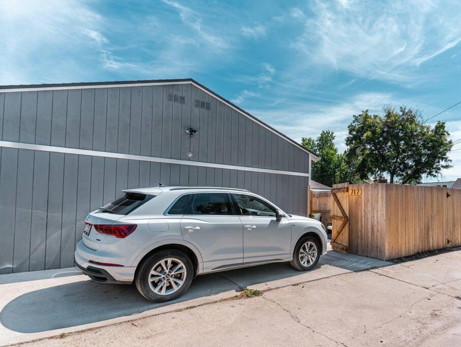 Beautiful Denver Carriage House Exterior foto